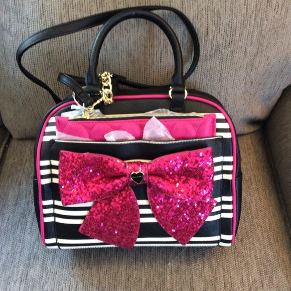 Betsey Johnson Handbags - Betsy Johnson Bow Pouch Dome Shoulder Bag New